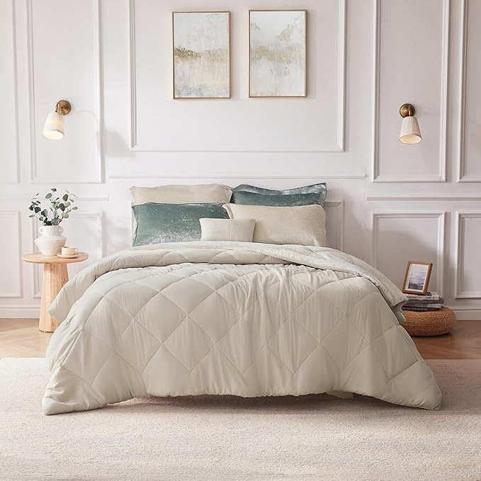 Intelligent Design Queen Comforter Set Velvet Comforters Queen Bedding Reversible, All Season, Diamond Quilted Bedding Microfiber Queen Size Comforters, Felicia, Full/Queen, Champagne 4 Piece