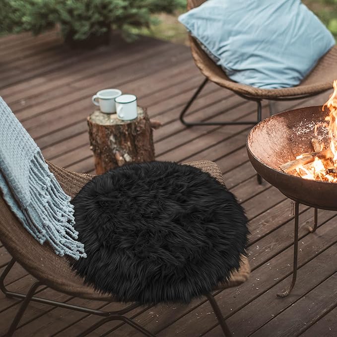 Small Black Round Rug 2ft for Bedroom, Faux Fur Fluffy Circle Rug Furry Carpet for Kids Room Teen's Room Nursery Desk, Plush Circular Shaggy Rug for Living Room Dorm Decor Aesthetic Black