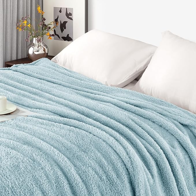 Exclusivo Mezcla Fleece King Size Bed Blanket, Ultra Soft, Lightweight and Fuzzy Stone Blue Blanket for Women, Home Decor, 90x104 Inches