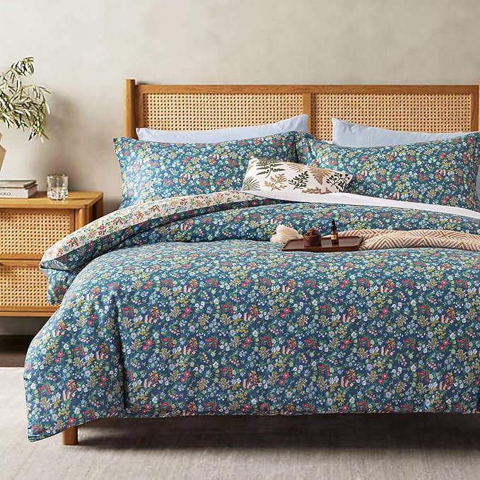 ALEISSEL Cotton Floral Comforter King Size - 3PC Lightweight Bedding Sets with Ultra-Soft Alternative Fill, Luxurious Reversible Design with Vibrant Floral Pattern, Deep Slate Blue & White Options