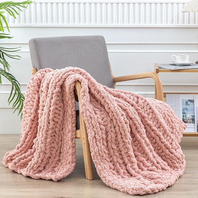 WESHIONGOO Chunky Knit Blanket Throw 40"×60" Knitted Throw Blankets for Couch Bed Fluffy Soft Blanket with Jumbo Chenille Yarn Thick 100% Handmade(Pink, Medium Size Throw)