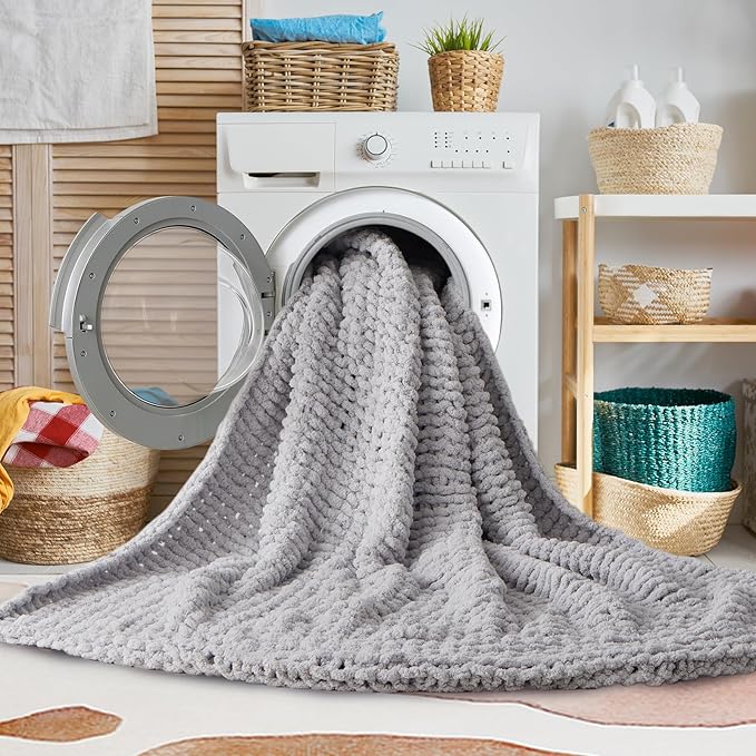 YJLMLY Chunky Knit Throw Blanket,50x60 Inch Heavy 4.4lbs, Hand Knit Chenille Couch Blanket, Soft Cable Knit Gift for Women Mom Wife, Modern Home Decor