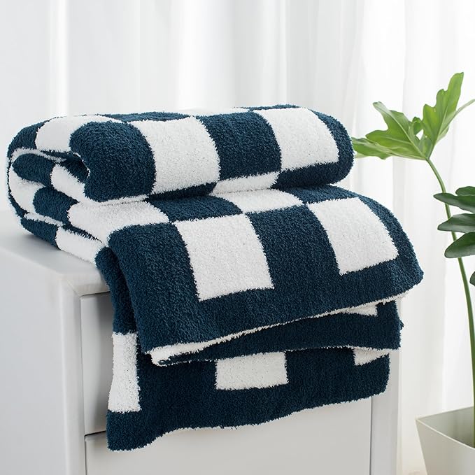 Carriediosa Checkered Throw Blanket 60" X 80" Twin, 400GSM Ultra Soft Microfiber Fuzzy Fluffy Reversible Cute Preppy Knitted Blankets Cozy Plush Fall Throws for Couch, Bed, Sofa, Navy Blue