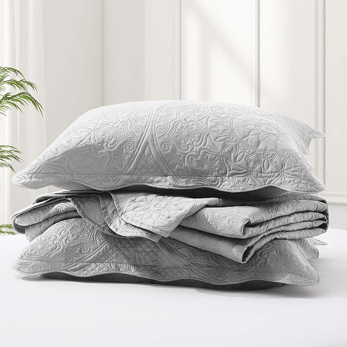 IR Imperial Rooms 10 Pack Twin Quilt Bedding Set (68" x 86") - Bulk Wholesale for Hotels, Guest Bedroom & Airbnbs - Lightweight Microfiber Reversible Floral Embossed Quilts Bedspreads (Silver)