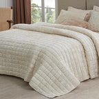 BEDELITE Velvet Quilt Set Queen Size - Luxury Velvet Comforter Bedding Set 3 Pieces, Lightweight Soft Cozy Shiny Cream White Oversized Bedspread Coverlet for All Seasons with 2 Pillow Shams