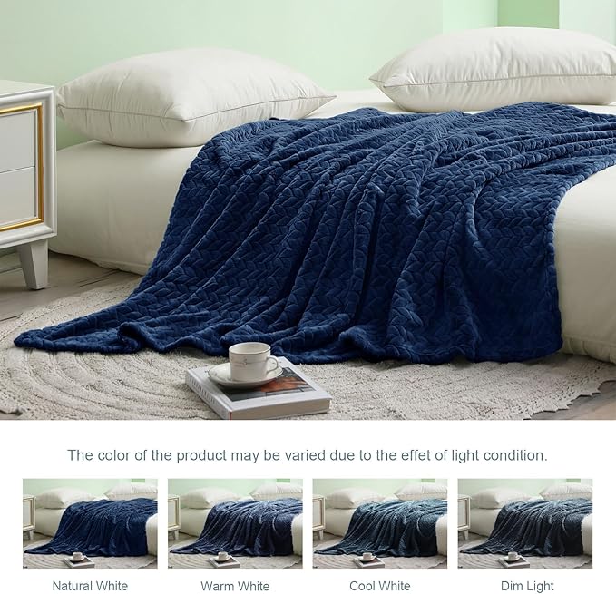 Exclusivo Mezcla Fleece King Size Blanket for Bed, 90x104 Inches Soft Cozy Jacquard Flannel Blankets, Lightweight Fuzzy Plush Warm for Women, Navy Blue