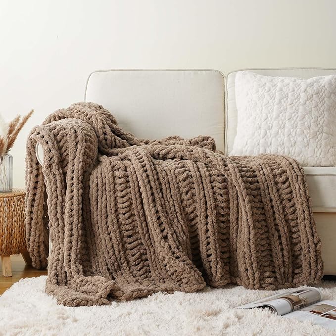 Battilo Beige Chunky Knit Throw Blanket for Couch, Super Soft Thick Warm Cable Knitted Blanket, Khaki Polyester Throw Taupe Blankets for Bed, Sofa, Living Room, 50"x60"