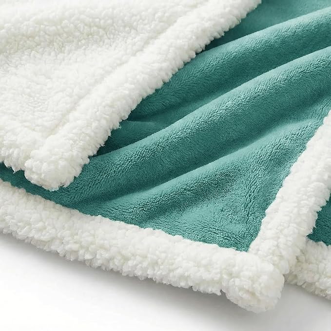 Sherpa Double-Sided Blankets, Plush & Cuddly Throw, Extra-Plush Thermal Fleece Blanket for Sofa/Couch/Bedding, Super Soft Living Room Blanket with Anti-Pilling (Green, 60×80)