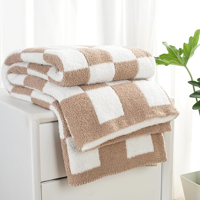 Carriediosa Checkered Throw Blanket 90" X 90" Queen, 400GSM Ultra Soft Microfiber Fuzzy Fluffy Reversible Cute Preppy Knitted Blankets Cozy Plush Fall Throws for Couch, Bed, Sofa, Taupe