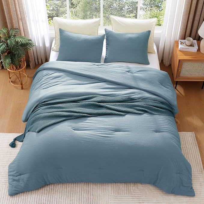 WRENSONGE Full Size Comforter Sets - 3 Pieces Dusty Blue Comforter Prewashed Soft Lightweight for All Seasons, Fluffy Down Alternative Comforter Full Size with 2 Pillow Shams