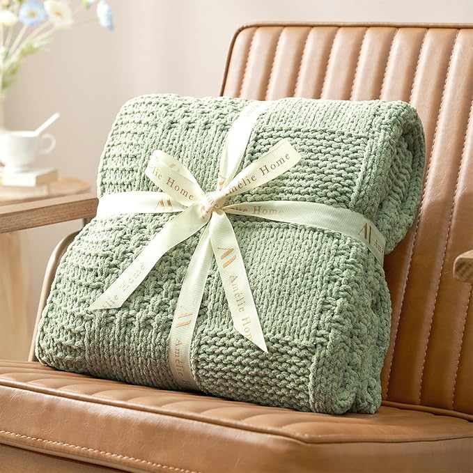 Amélie Home Knit Throw Blanket, Soft Chenille Cozy Breathable Checkered Chunky Decorative Blanket for Couch, Bed & Sofa, French-Inspired Lightweight Warm Gift for Women, Sage Green, 50"x60"