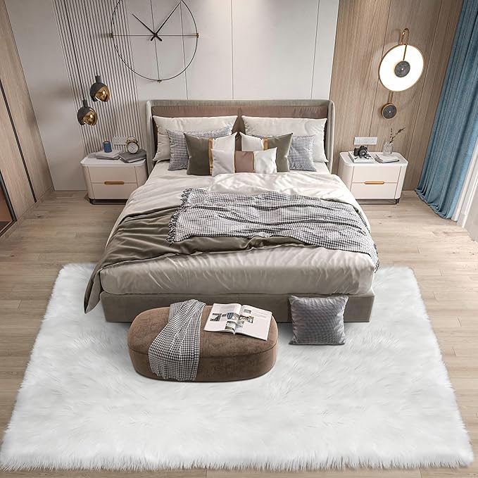 Sheepskin Faux Fur Rug 4x6 White Fur Rug for Bedroom Shaggy Area Rug Fluffy Fuzzy Carpet for Kids Room Living Room Luxury Decor Washable Soft Plush Shag Mats for Nursery Dorm Bedside