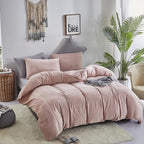 CLOTHKNOW Pink Velvet Twin/Twin XL Comforter Set 3Pcs Bedding Comforter Sets Soft Pink Comforter with 2 x Pillow Cases