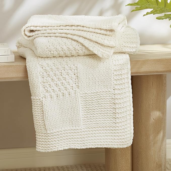 Amélie Home Knit Throw Blanket, Soft Chenille Cozy Breathable Checkered Chunky Decorative Blanket for Couch, Bed & Sofa, French-Inspired Lightweight Warm Gift for Women, Ivory, 60"x80"