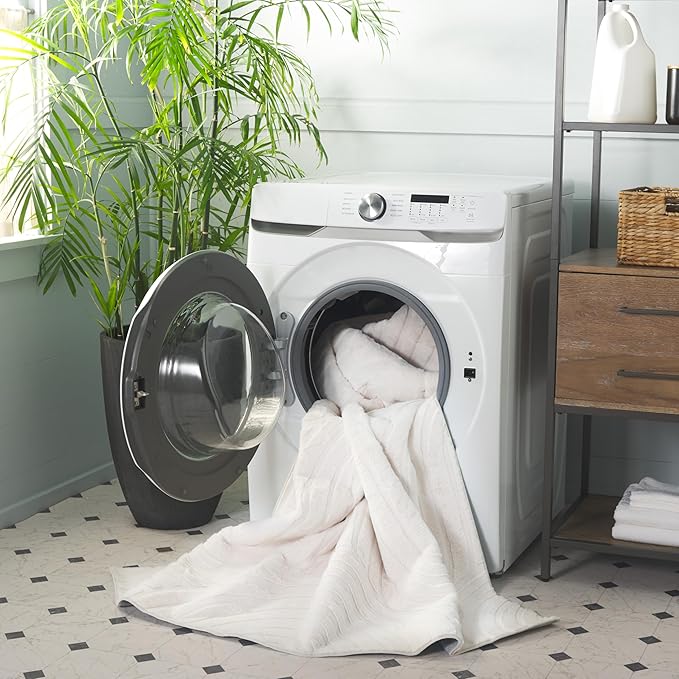 SAFAVIEH Washable Rug Faux Rabbit Fur Shag Collection - 2' x 3', Ivory, Slip Resistant & Easy Cleaning, Ideal for Accent Space, Foyer, Bedside, Bathroom, Nursery, Boys & Girls Room (FRF881A)