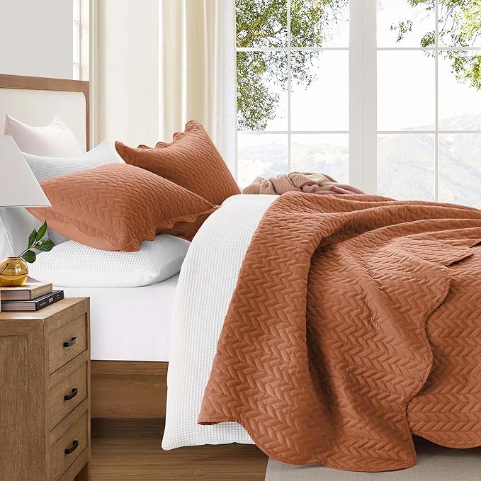 IR Imperial Rooms Queen Quilt Bedding Set (90" x 96") - Bulk Pack of 10 Wholesale for Hotels, Guest Bedroom & Airbnbs - Lightweight Microfiber Reversible Embossed Quilts Bedspreads (Rust)