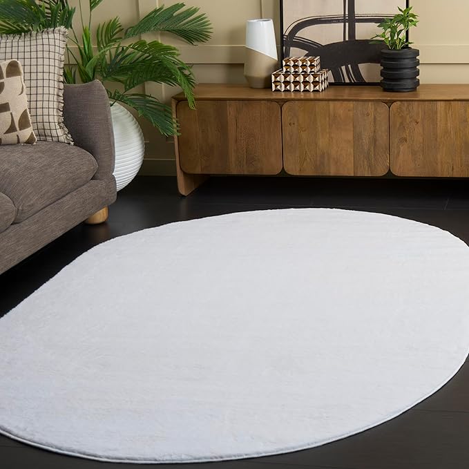 SAFAVIEH Washable Rug Faux Rabbit Fur Shag Collection - 5' x 7' Oval, Ivory, Slip Resistant & Easy Cleaning, Ideal for Living Room, Bedroom, Kids Playroom, Nursery, Dining Space (FRF100A)