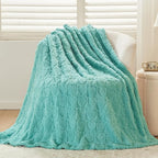 NEWCOSPLAY Super Soft Twin Blanket Sage Green Love Premium Silky Flannel Fleece 3D Heart Checkered Lightweight Bed Blanket All Season Use (Sage Green Love, Twin(60"x80"))