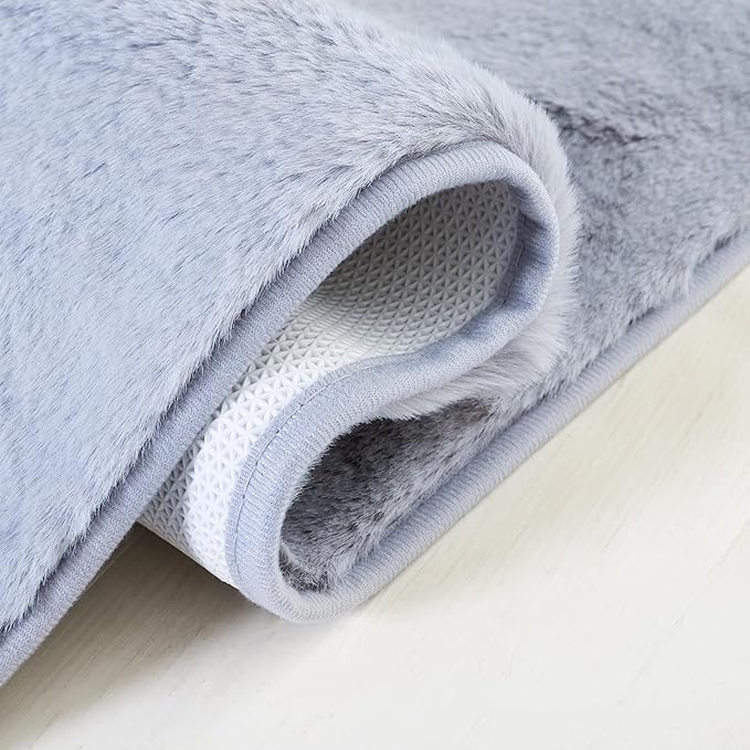 SAFAVIEH Washable Rug Faux Rabbit Fur Shag Collection - 4' x 6', Light Grey, Slip Resistant & Easy Cleaning, Ideal for Living Room, Bedroom, Nursery, Boys & Girls Kids Playroom, Dining Space (FRF976F)