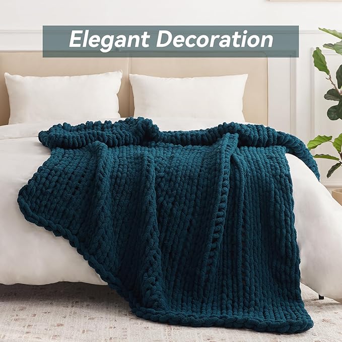 Negwoo Chunky Knit Throw Blanket, 40''*50'' Knitted Throw Chenille Yarn for Bed Couch, Handmade Peacock Blue Crochet Big Thick Blanket, Machine Washable Cute Comfy Blanket for Home Decor