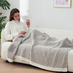 Amélie Home Knit Throw Blanket, Soft Chenille Cozy Breathable Pineapple Chunky Decorative Blanket for Couch, Bed & Sofa, French-Inspired Lightweight Warm Gift for Women, Gray, 60"x80"