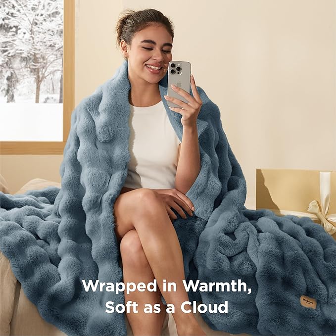 Bedsure GentleSoft Fluffy Fuzzy Twin Blanket, Soft Cozy Fleece Faux Fur Blanket, Pink Decorations Minky Velvet Couch Cover, Thick Warm Plush Women Men Birthday Gifts, 870GSM, Greyish Blue