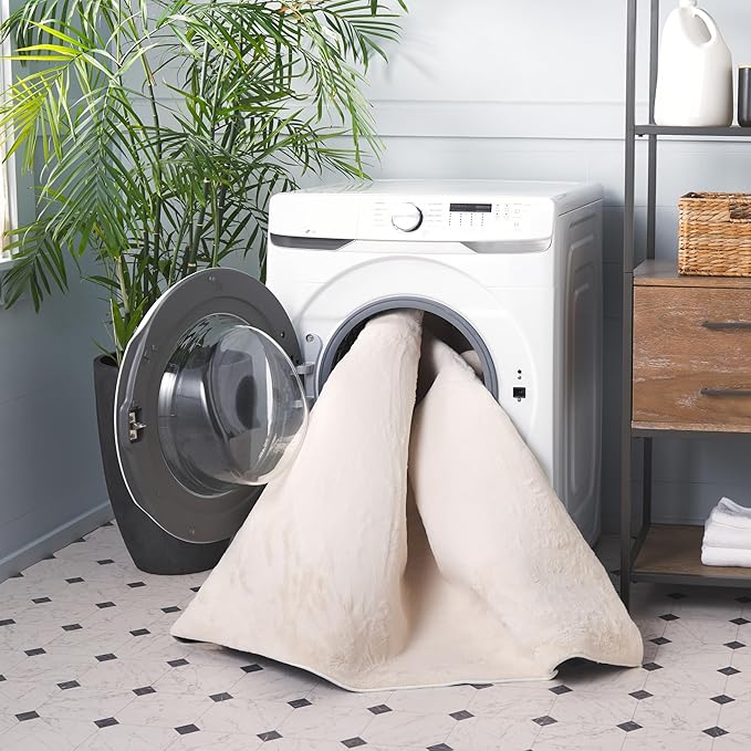 SAFAVIEH Washable Rug Faux Rabbit Fur Shag Collection - 4' Round, Beige, Slip Resistant & Easy Cleaning, Ideal for Living Room, Bedroom, Nursery, Foyer, Kids Playroom, Dining Space (FRF100B)