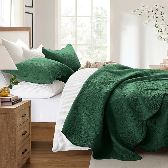 IR Imperial Rooms 8 Pack California King Quilt Bedding Set (118"x106") - Bulk Wholesale for Hotels, Guest Bedroom & Airbnbs - Microfiber Reversible Floral Embossed Quilts Bedspreads (Emerald)