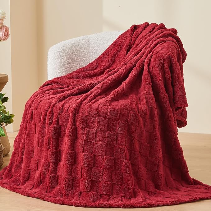 NEWCOSPLAY Super Soft Throw Blanket Red Premium Silky Flannel Fleece 3D Checkered Lightweight Bed Blanket All Season Use (Red Checkered, Throw(50"x70"))