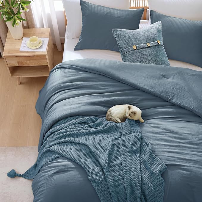 WRENSONGE Queen Comforter Set - 3 Pieces Prewashed Oxford Blue Comforter Soft Lightweight for All Seasons,Down Alternative Comforters Queen Size with 2 Pillow Shams