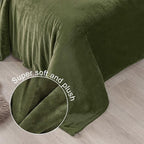 Exclusivo Mezcla Fleece Blanket King Size for Bed, Super Soft and Warm, All Season, Cozy, Plush, Lightweight, 90x104 Inches, Olive Green