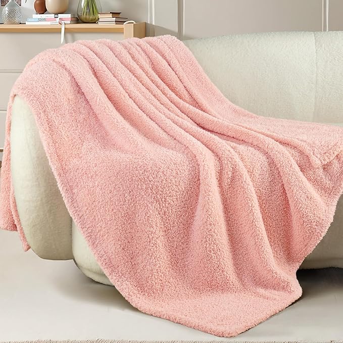 Exclusivo Mezcla Fleece Light Pink Throw Blanket for Couch Sofa, Ultra Soft, Lightweight and Fluffy Blankets for Women, All Season, 50x60 Inches