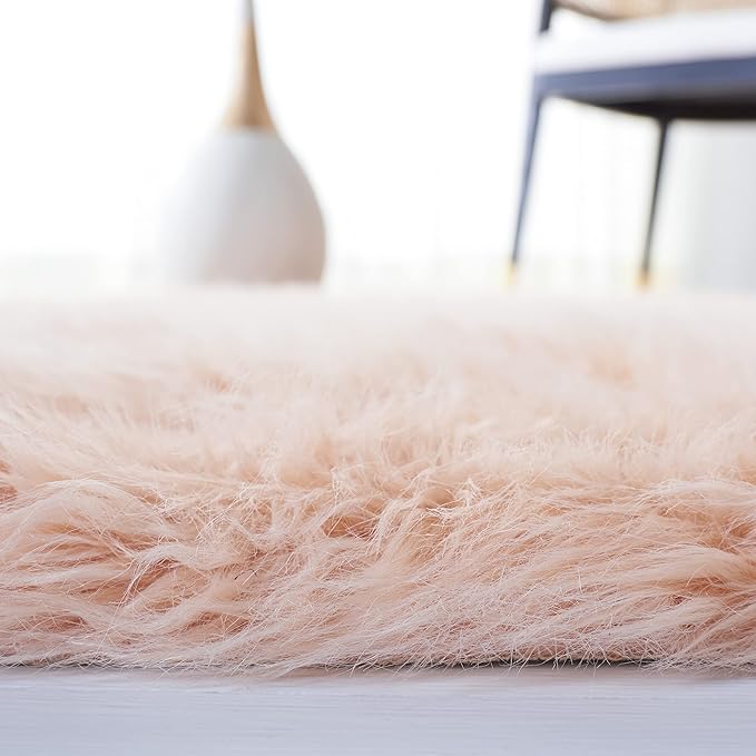 SAFAVIEH Faux Sheep Skin Collection 6' x 9' Light Pink FSS115U Silken Glam 2.35-inch Thick Area Rug