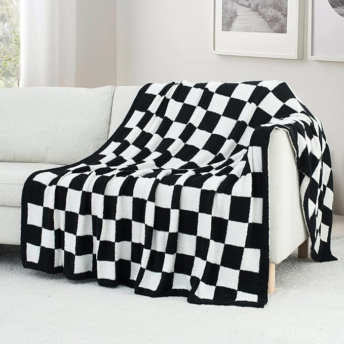 Carriediosa Checkered Throw Blanket 90" X 90" Queen, 400GSM Ultra Soft Microfiber Fuzzy Fluffy Reversible Cute Preppy Knitted Blankets Cozy Plush Fall Throws for Couch, Bed, Sofa, Black