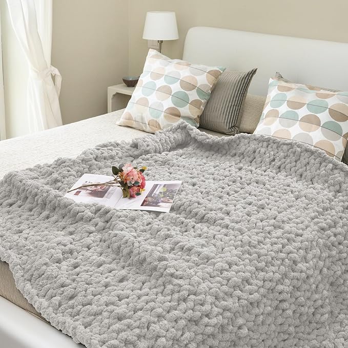Chunky Knit Blanket Throw, 60x80inch Soft Chenille Yarn Throw, Handmade Warm Thick Cable Knit Crochet Blanket, Large Rope Knot Throw Blanket for Couch Bed Sofa,Light Grey
