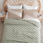 NEWCOSPLAY Super Soft Twin Blanket Sage Green Premium Silky Flannel Fleece 3D Checkered Lightweight Bed Blanket All Season Use (Sage Green Checkered, Twin(60"x80"))