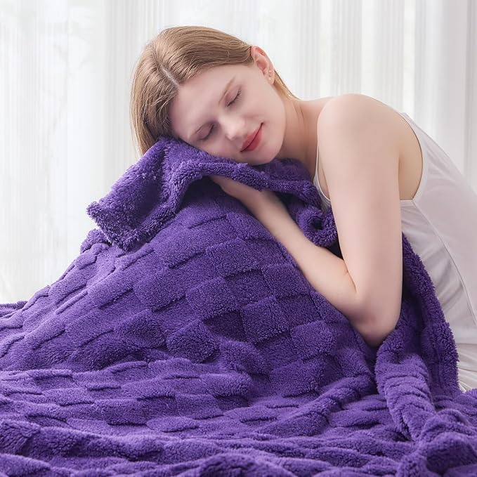 NEWCOSPLAY Super Soft Throw Blanket Purple Premium Silky Flannel Fleece 3D Checkered Lightweight Bed Blanket All Season Use (Purple Checkered, Throw(50"x70"))