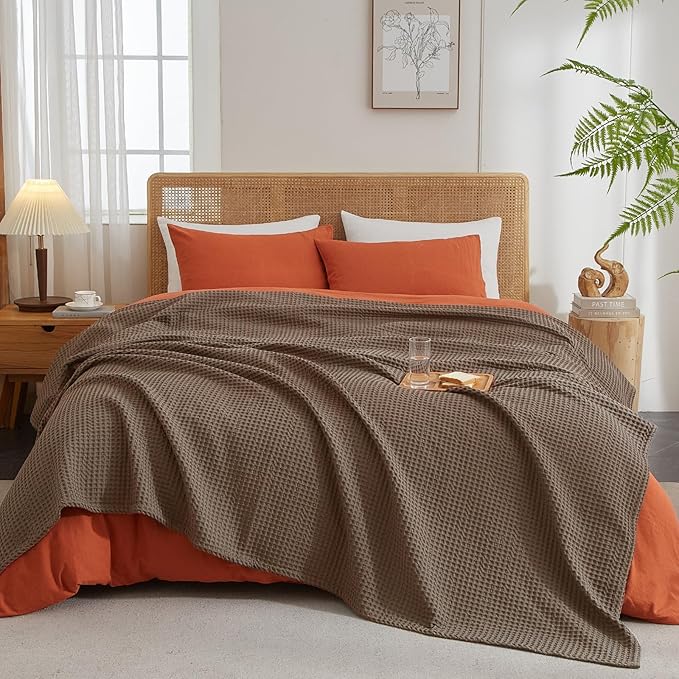 PHF Ultra Soft Waffle Weave Blanket Queen Size 90"x 90"- Washed Lightweight Breathable Cozy Woven Blanket for Bed - Aesthetic Decor for Couch Bedding Sofa Home Car - Chocolate
