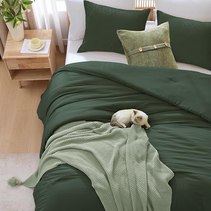 WRENSONGE King Size Comforter Set - 3 Pieces Deep Forest Comforter Prewashed Soft Lightweight for All Seasons,Fluffy Down Alternative Comforter King Size with 2 Pillow Shams