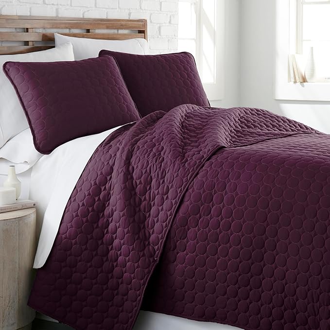 Southshore Fine Living, Inc. Oversized Bedding Quilt, Lightweight Bedding, Twin XL Bedspread, Soft Coverlet 2-Piece Set with One Matching Quilted Pillow Sham, All Season Twin/XL Quilt Set, Purple