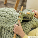 WESHIONGOO Chunky Knit Blanket Throw 40"×40" Knit Throw Blanket for Couch Bed Throw Blanket with Jumbo Chenille Yarn Thick 100% Handmade (Sage Green)