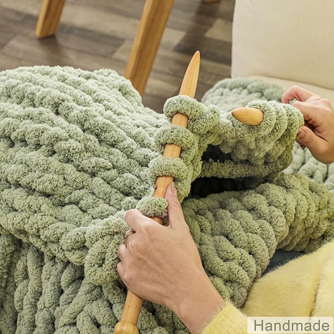 WESHIONGOO Chunky Knit Blanket Throw 51"×63" Knitted Throw Blankets for Couch Bed Fluffy Soft Blanket with Jumbo Chenille Yarn Thick 100% Handmade (Sage Green)