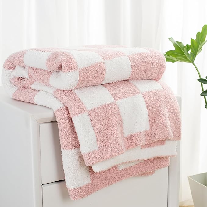 Carriediosa Checkered Throw Blanket 50" X 60", 400GSM Ultra Soft Microfiber Fuzzy Fluffy Reversible Cute Preppy Knitted Blankets Cozy Plush Fall Throws for Couch, Bed, Sofa, Dusty Pink