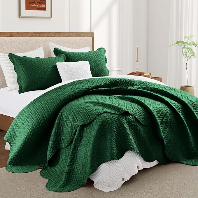 IR Imperial Rooms Twin Quilt Bedding Set (68” x 86”) - Bulk Pack of 10 Wholesale for Hotels, Guest Bedroom & Airbnbs - Lightweight Microfiber Reversible Embossed Quilts Bedspreads (Emerald)