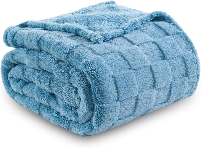 NEWCOSPLAY Super Soft Twin Blanket Blue Premium Silky Flannel Fleece 3D Checkered Lightweight Bed Blanket All Season Use (Blue Checkered, Twin(60"x80"))