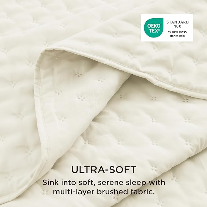 Bedsure Quilts Queen Size - Cream Bedspread Queen Size & Lightweight Comforter, Modern Cottage Coverlet with Clover Pattern, Ultra Soft All-Season Bedding, 90 x 96 Inches | Stitch-Free Quilting, Ultra Soft, Lightweight, Machine Washable, Pet-Friendly