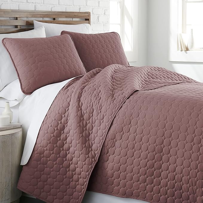 Southshore Fine Living, Inc. Oversized Quilts for King Bed, Soft Coverlet, Lightweight Bedspread, 3-Piece Set with Two Matching Quilted Pillow Shams, All Season Cal/King Quilt, Withered Rose Quilt