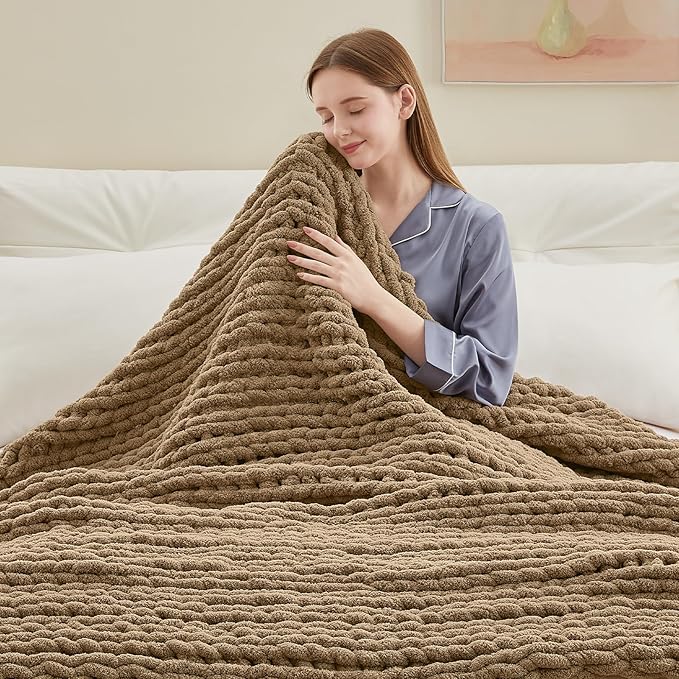 Negwoo Chunky Knit Throw Blanket, 60''*80'' Knitted Throw Chenille Yarn for Bed Couch, Handmade Light Brown Crochet Big Thick Blanket, Machine Washable Cute Comfy Blanket for Home Decor