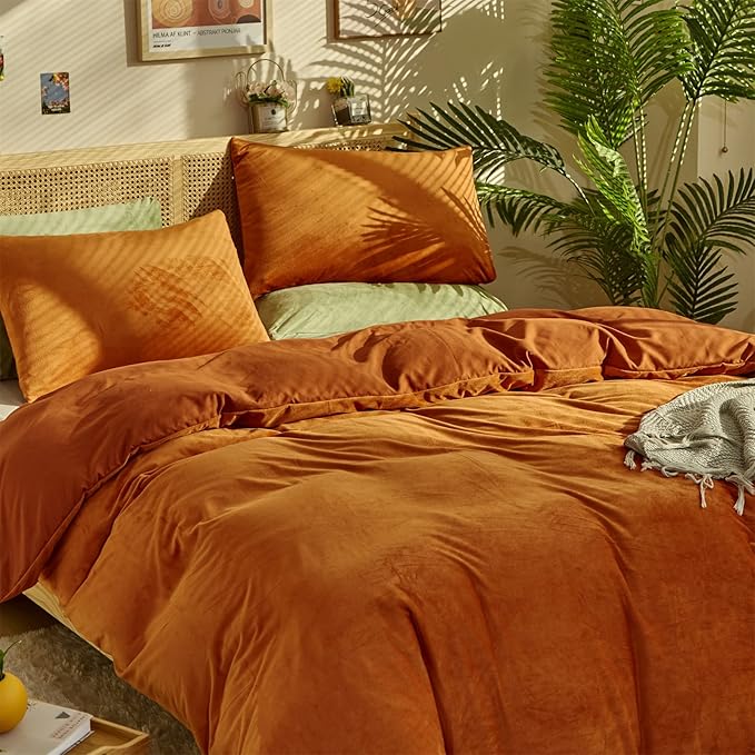 CLOTHKNOW Burnt Orange Velvet California King Comforter Set 3Pcs Fluffy Bedding Comforter Sets Soft Terracotta Comforter with 2 x Pillow Cases