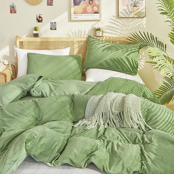 Cottonight Sage Velvet Comforter Set Full Light Green Fluffy Flannel Bedding Set Winter Plush Blanket Quilts Soft Thick Warm Grass Green Comforter Set for Women Men Full Bed